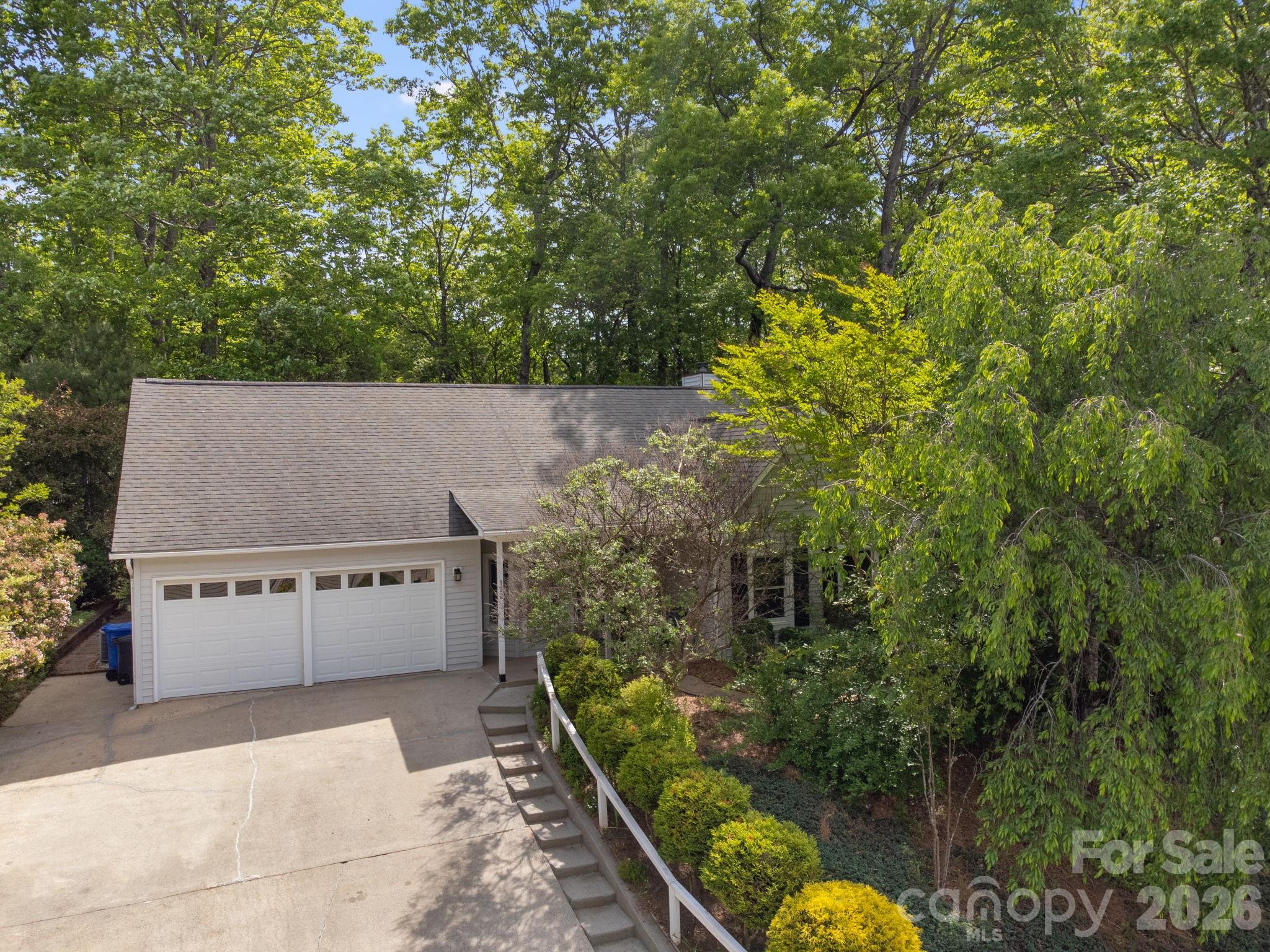 132 Fox Cross Drive, Brevard, NC. property listing photo