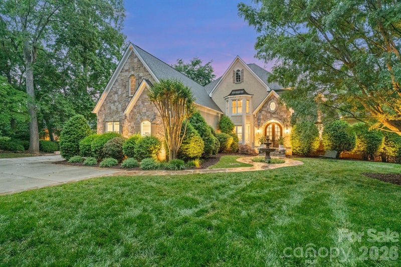 106 Hadley Harbor Court, Mooresville, NC - 4 beds, 6.5 baths, 8,094 sqft - $4,650,000