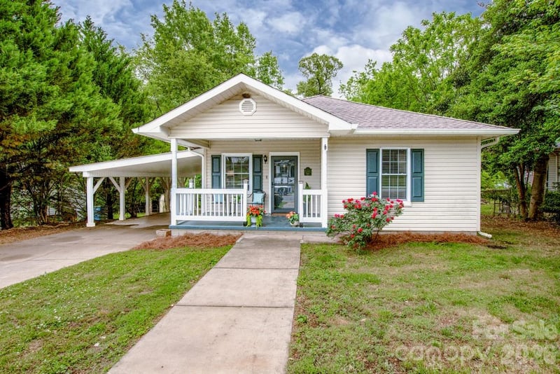 1204 Catawba, Belmont, NC - 2 beds, 2 baths, 1,070 sqft - $329,900