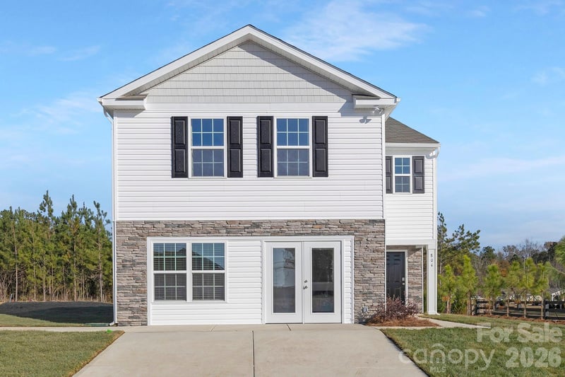 117 Lauren, Hendersonville, NC - 4 beds, 3 baths, 2,174 sqft - $390,990