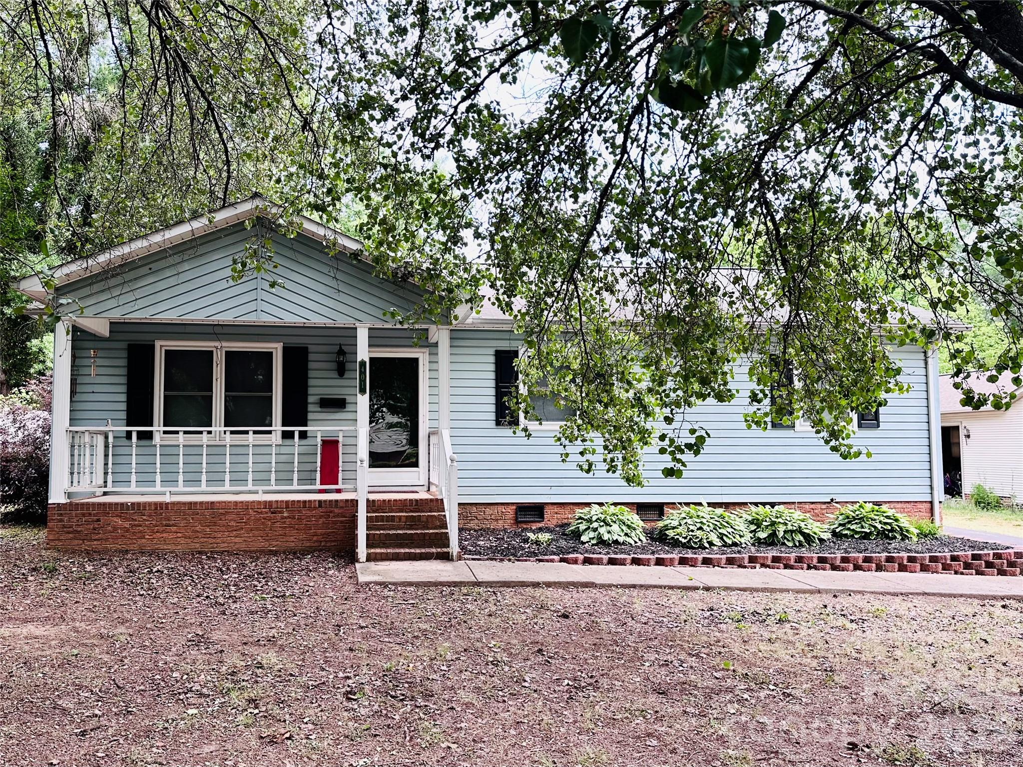 401 Blackwelder, China Grove, NC — property listing photo 1