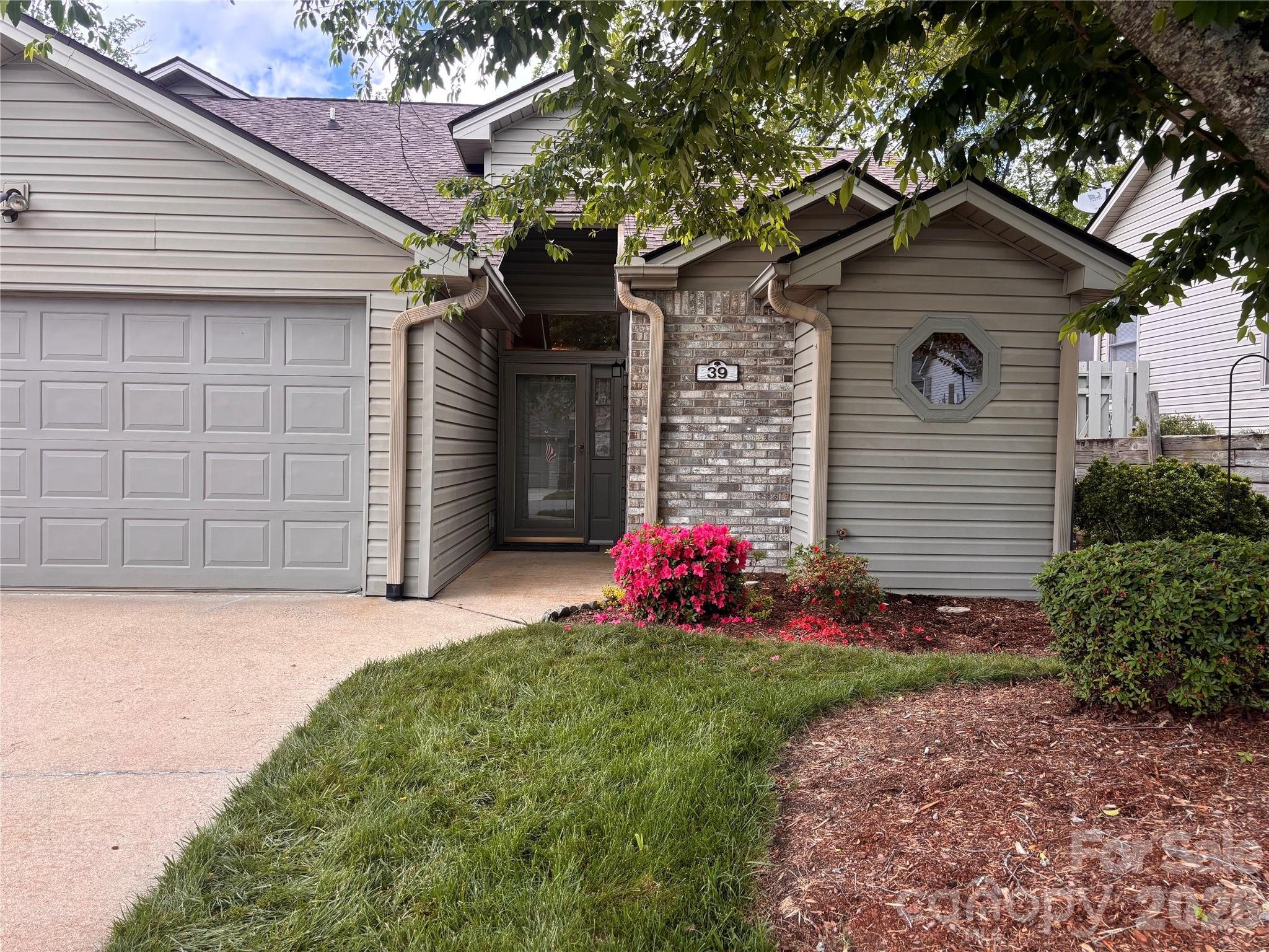 39 Tisha Lane, Hendersonville, NC — property listing photo