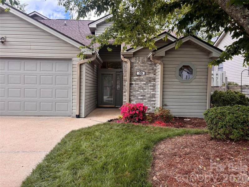 39 Tisha Lane, Hendersonville, NC - 3 beds, 3 baths, 1,624 sqft - $345,000