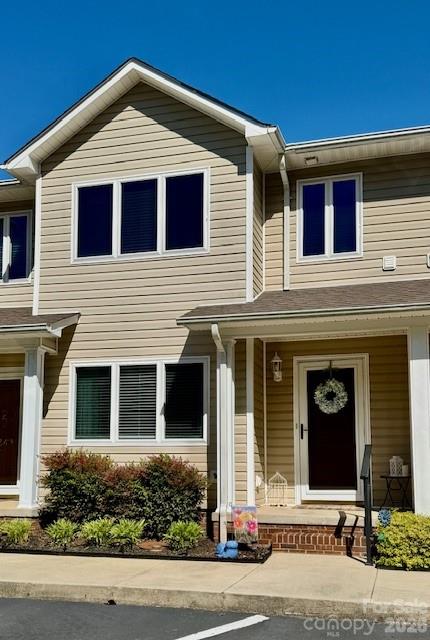 3261 White Oak Court, Claremont, NC — property listing photo