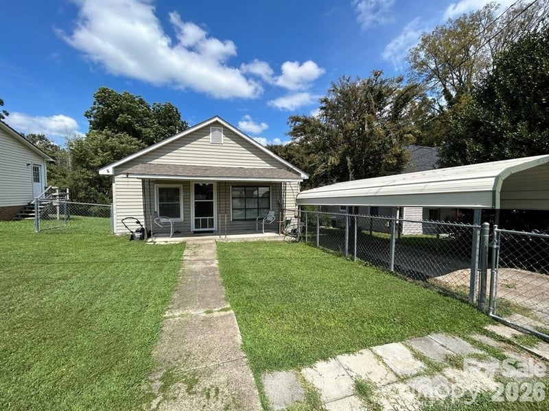 103 E Maryland Avenue, Bessemer City, NC - 2 beds, 1.5 baths, 1,002 sqft - $152,900