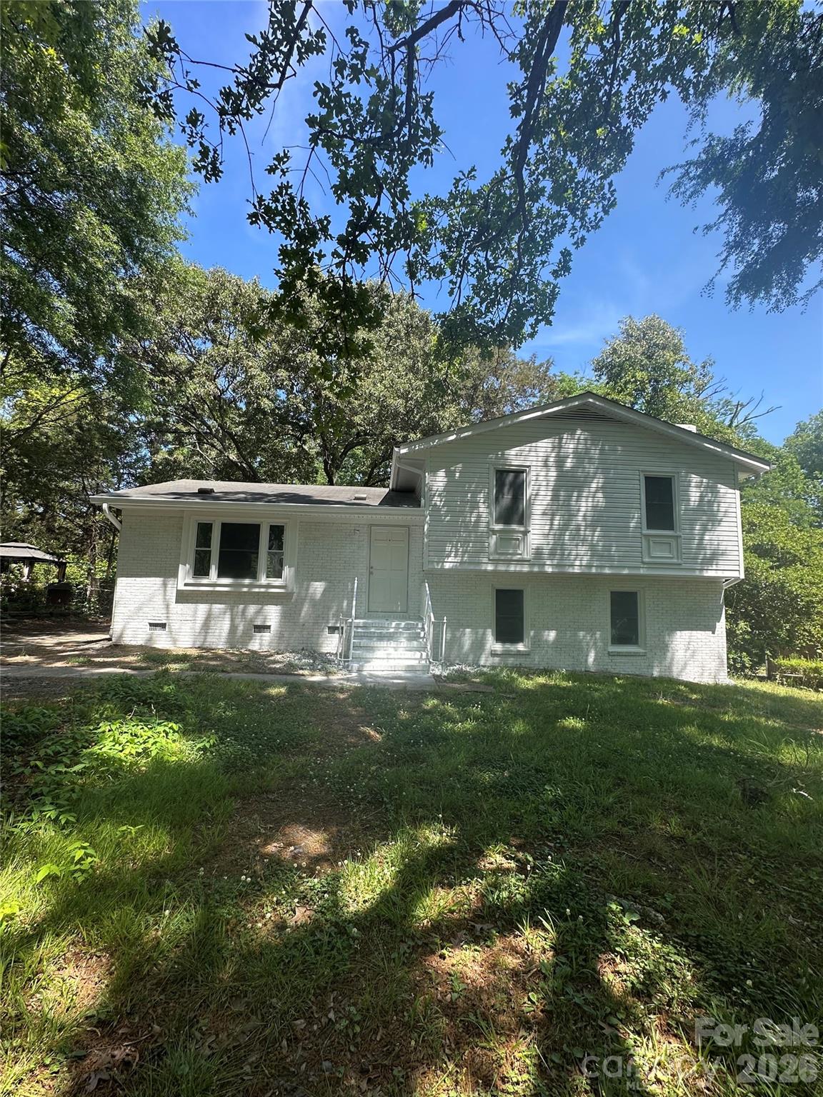 6126 Eagle Peak Drive, Charlotte, NC. property listing photo