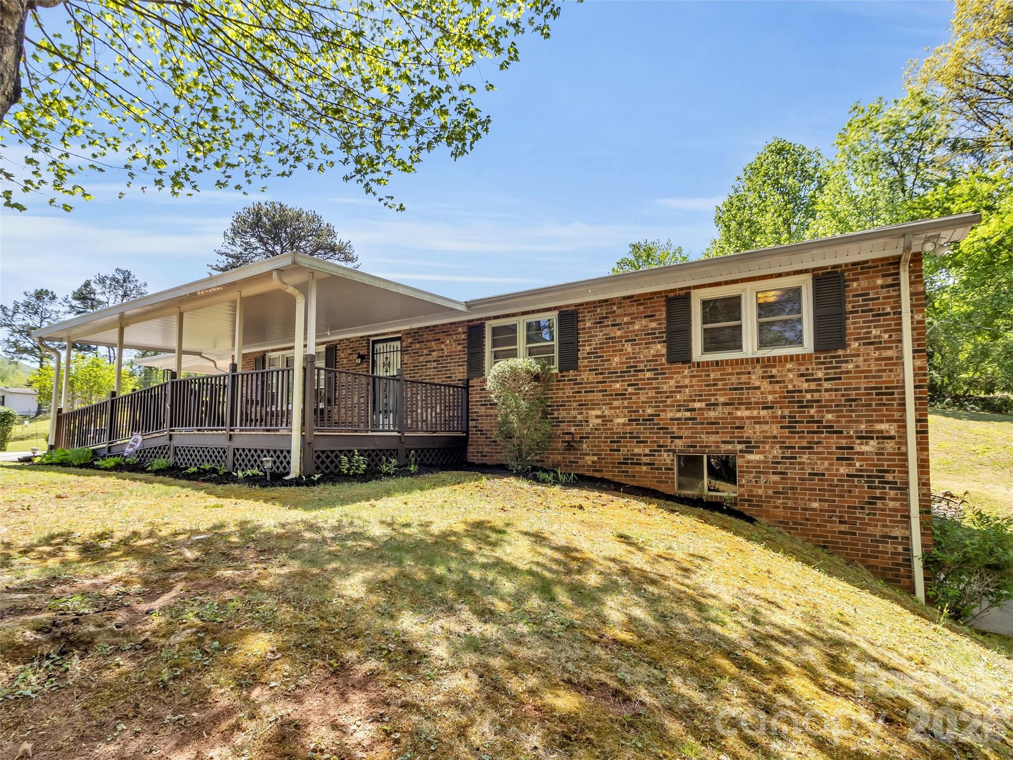 250 Reeves Cove Road, Candler, NC. property listing photo