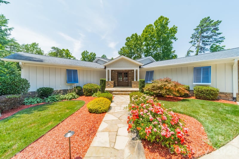 19533 Bustle Road, Cornelius, NC - 3 beds, 3 baths, 2,641 sqft - $1,499,000