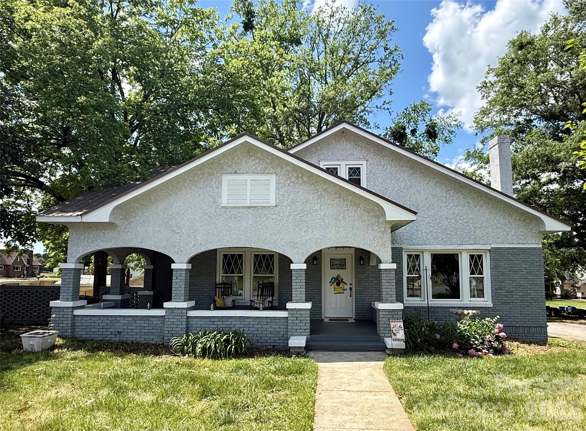 2709 N Main Avenue, Newton, NC. property listing photo