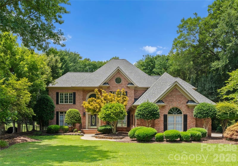 11924 Shoal Creek, Charlotte, NC - 5 beds, 4 baths, 4,662 sqft - $1,499,000