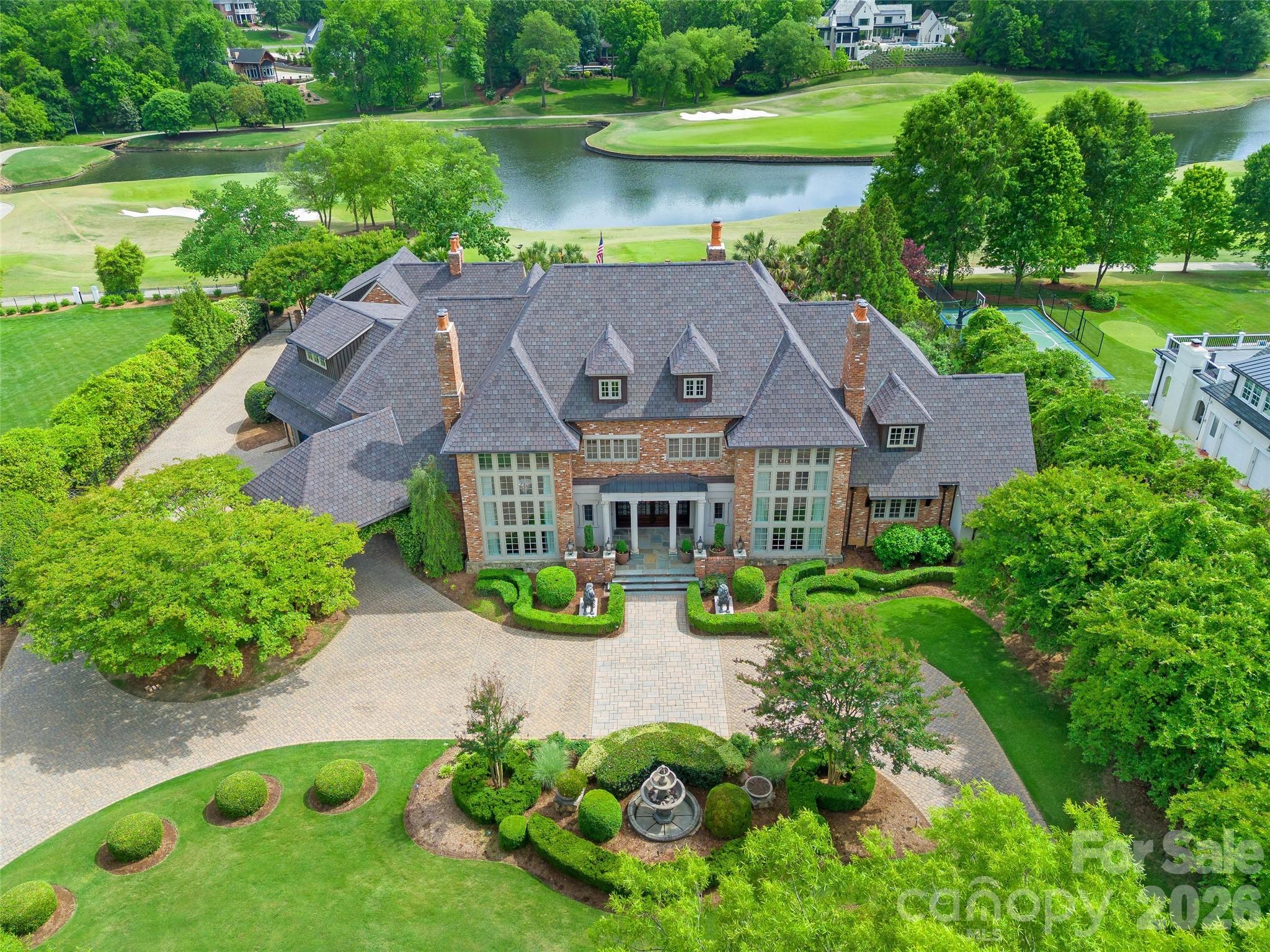 4536 Parview Drive N, Charlotte, NC. property listing photo