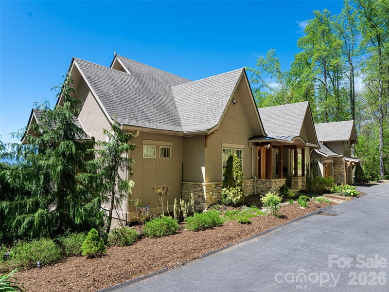 32 Timberwolf Court, Asheville, NC - 5 beds, 5.5 baths, 4,468 sqft - $2,999,900