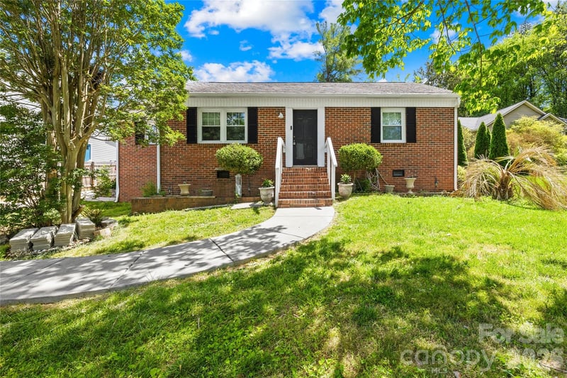 145 Driftwood Drive, Mooresville, NC - 2 beds, 1 bath, 1,145 sqft - $363,000