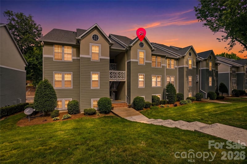 19823 Henderson Road F, Cornelius, NC - 2 beds, 2 baths, 1,002 sqft - $329,000