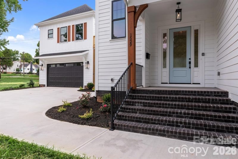 1529 Beckwith Place, Charlotte, NC - 5 beds, 4.5 baths, 3,157 sqft - $7,500/mo