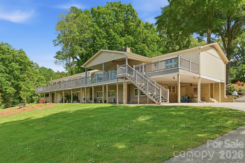 120 Shady Cove Road, Troutman, NC - 4 beds, 5 baths, 3,363 sqft - $1,600,000