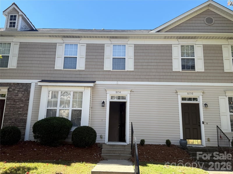 8134 Kings Creek Drive, Charlotte, NC - 3 beds, 2 baths, 1,328 sqft - $249,900