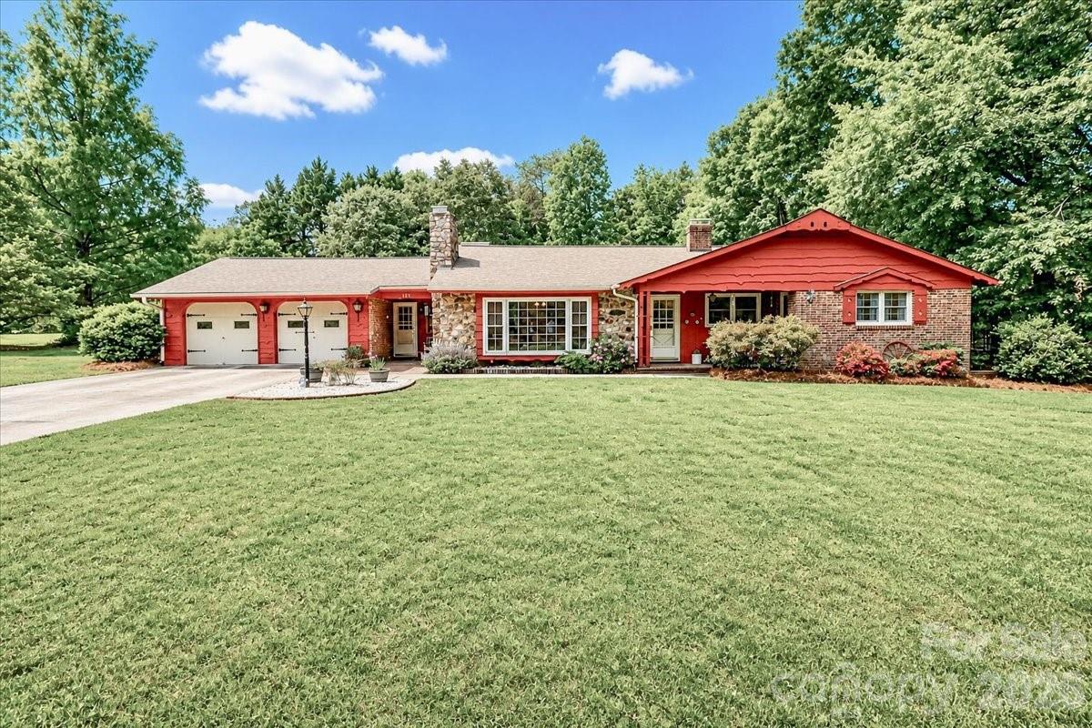 111 Wildflower Lane, Statesville, NC. property listing photo