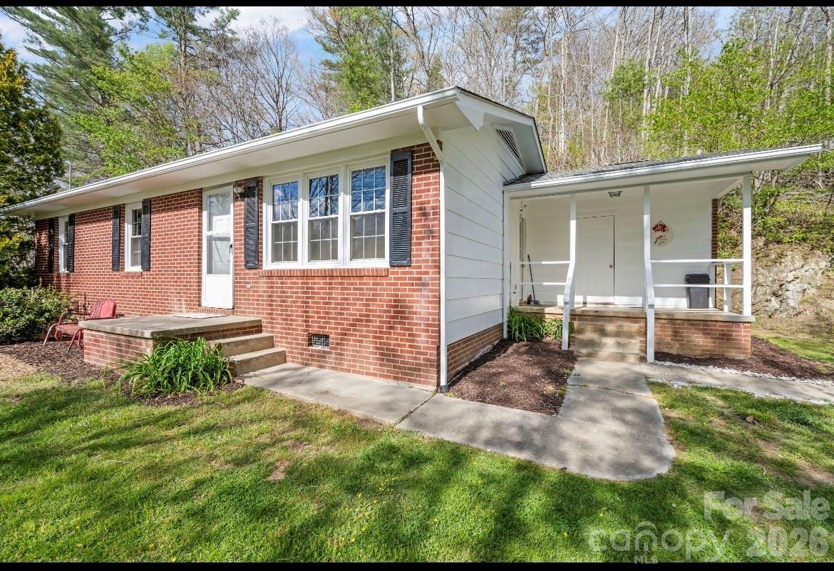 121 Dale Earnhardt Drive, Burnsville, NC. property listing photo