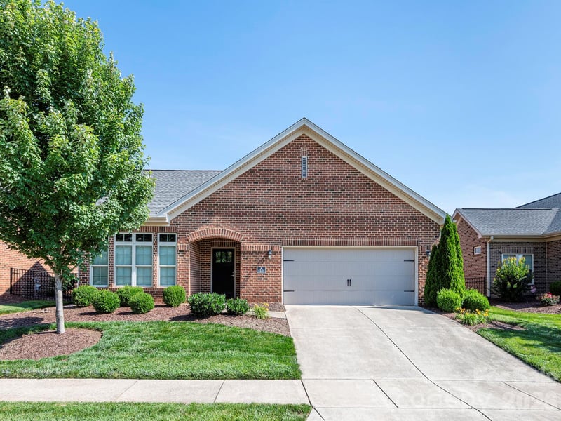 4534 Ideal Way, Harrisburg, NC - 2 beds, 2 baths, 1,678 sqft - $449,900