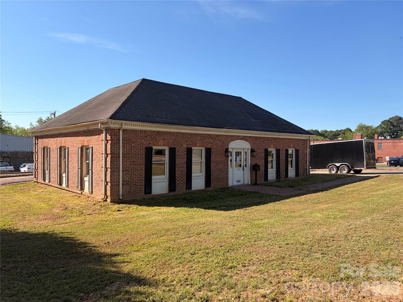 107 Congress Street S, York, SC -  - $675,000