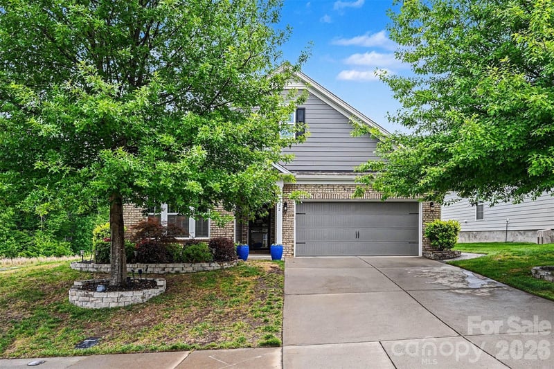 122 Boatwright Lane, Mooresville, NC - 3 beds, 3 baths, 2,567 sqft - $489,000