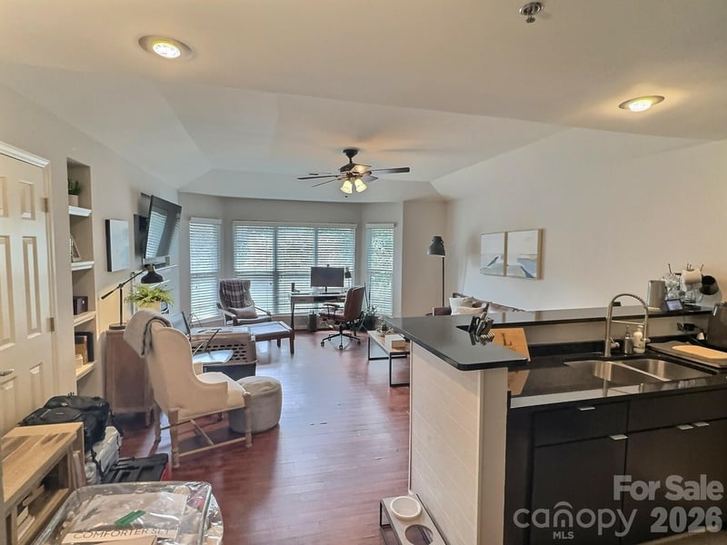 513 N Graham Street, Charlotte, NC - 1 bed, 1 bath, 630 sqft - $159,000