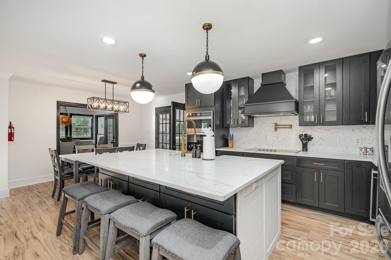 8823 Dartmoor Place, Mint Hill, NC - 3 beds, 3 baths, 3,326 sqft - $640,000