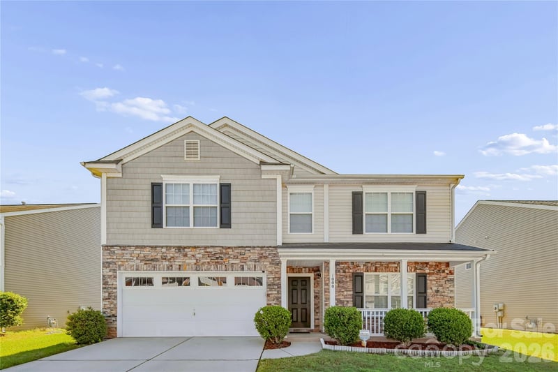 1000 Silverberry, Gastonia, NC - 3 beds, 3 baths, 3,060 sqft - $384,900