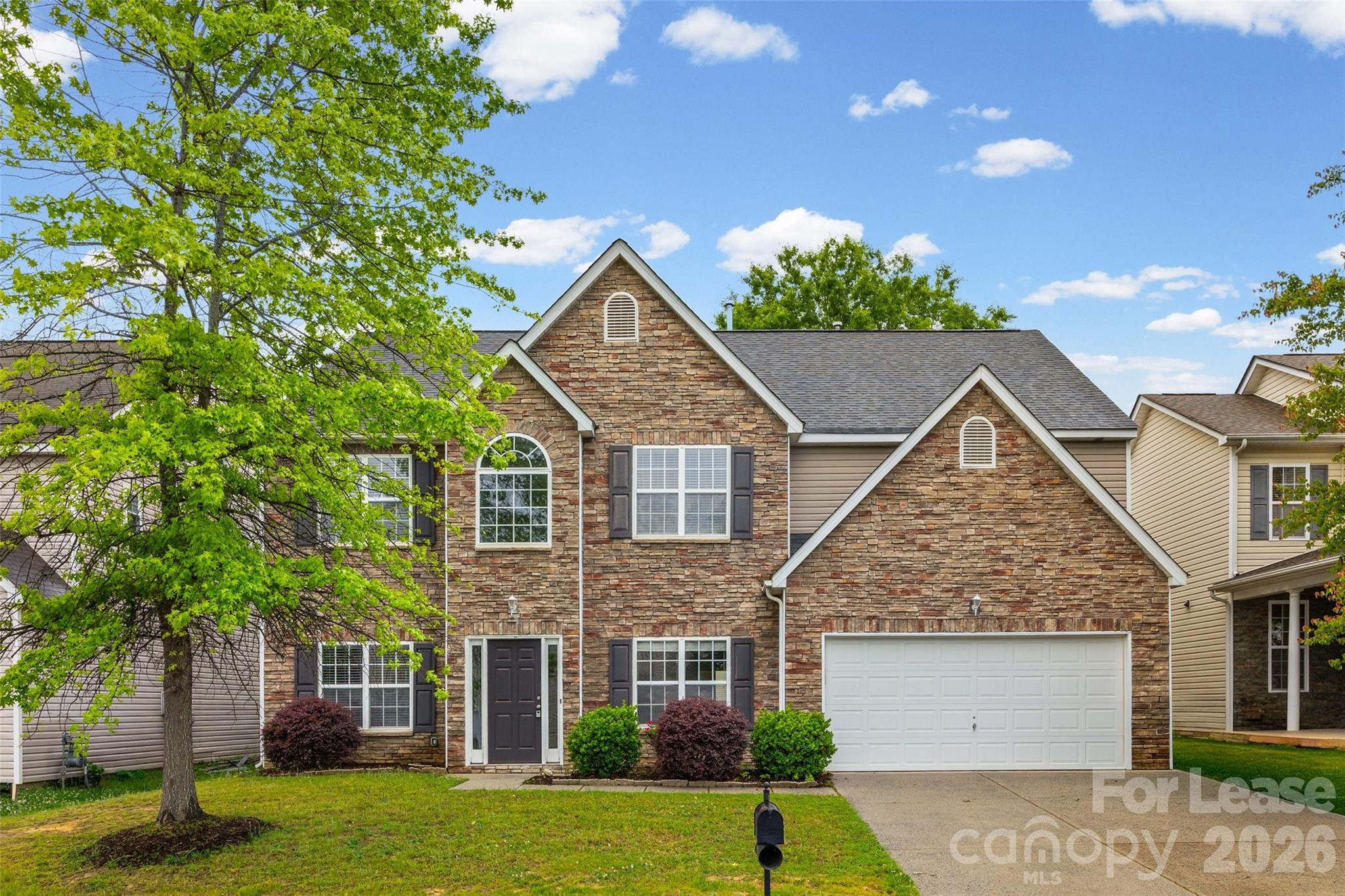 2704 Piersland Drive, Matthews, NC. property listing photo