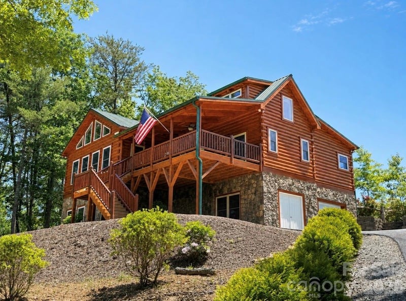 96 Boysenberry Drive, Nebo, NC - 3 beds, 3 baths, 3,126 sqft - $650,000