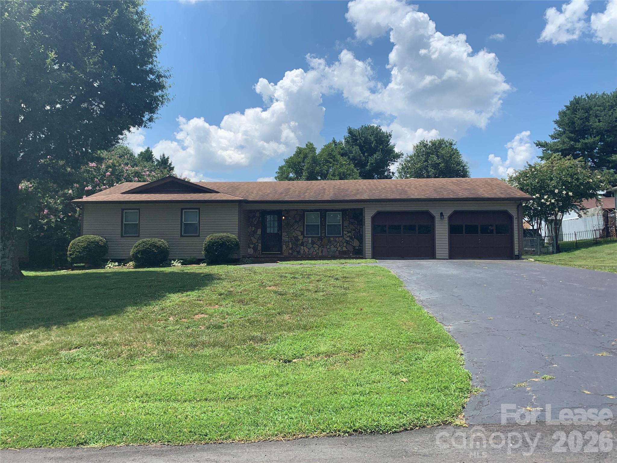 2995 Wonderland Lane, Conover, NC. property listing photo