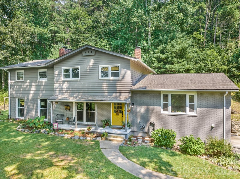 13 Rolling View Drive, Asheville, NC - 4 beds, 2.5 baths, 2,744 sqft - $735,000
