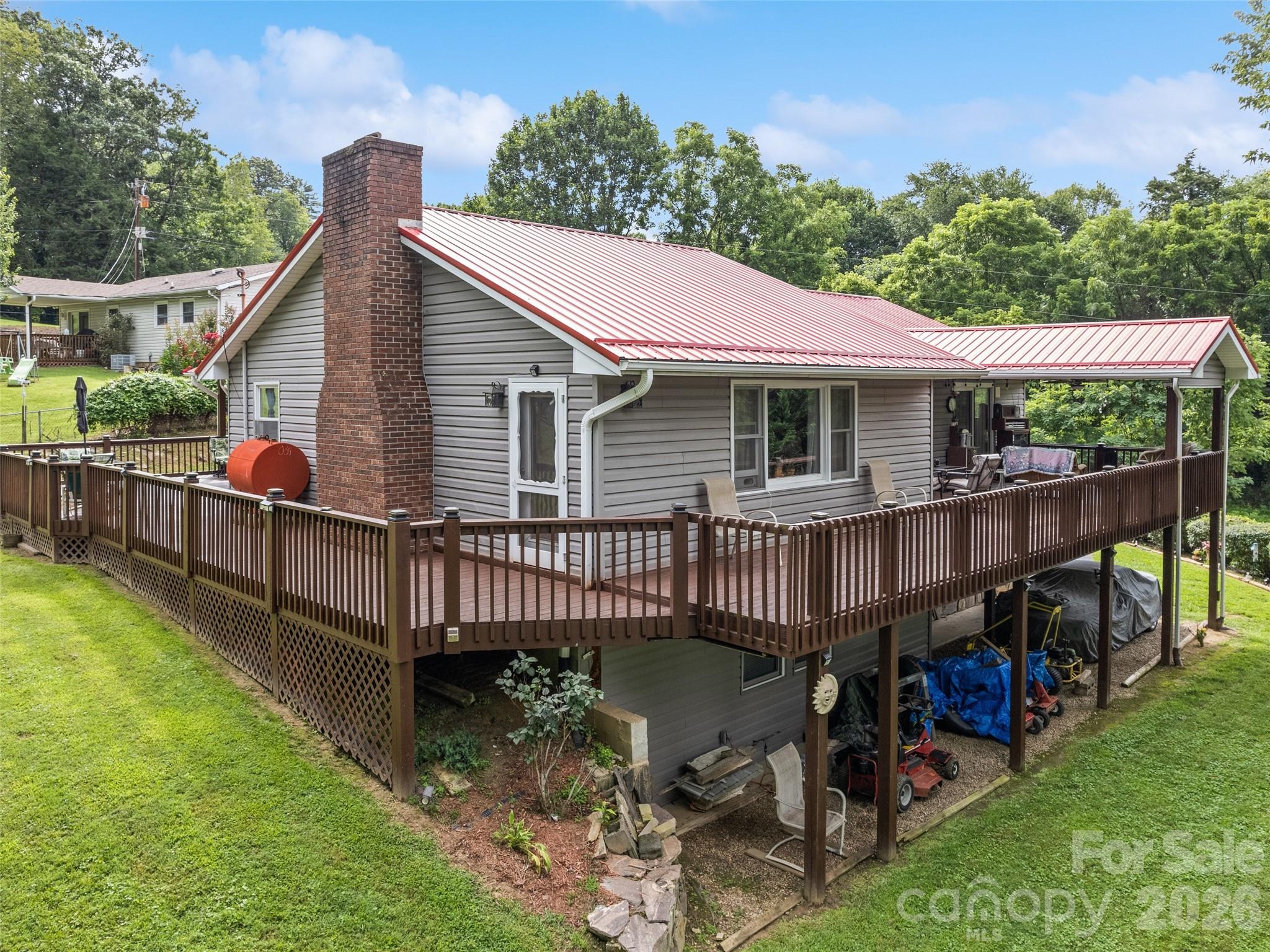 41 Vista Drive, Clyde, NC. property listing photo