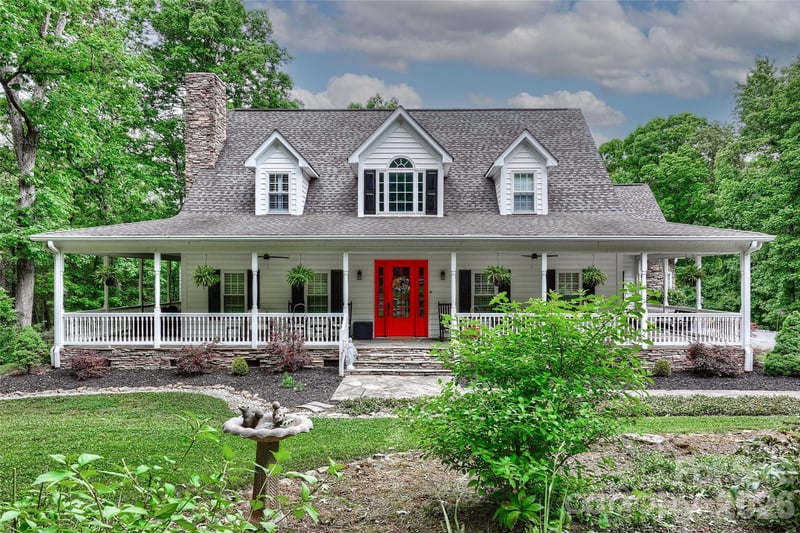 9470 Hutchinson Lane, Charlotte, NC - 3 beds, 2.5 baths, 3,630 sqft - $869,000