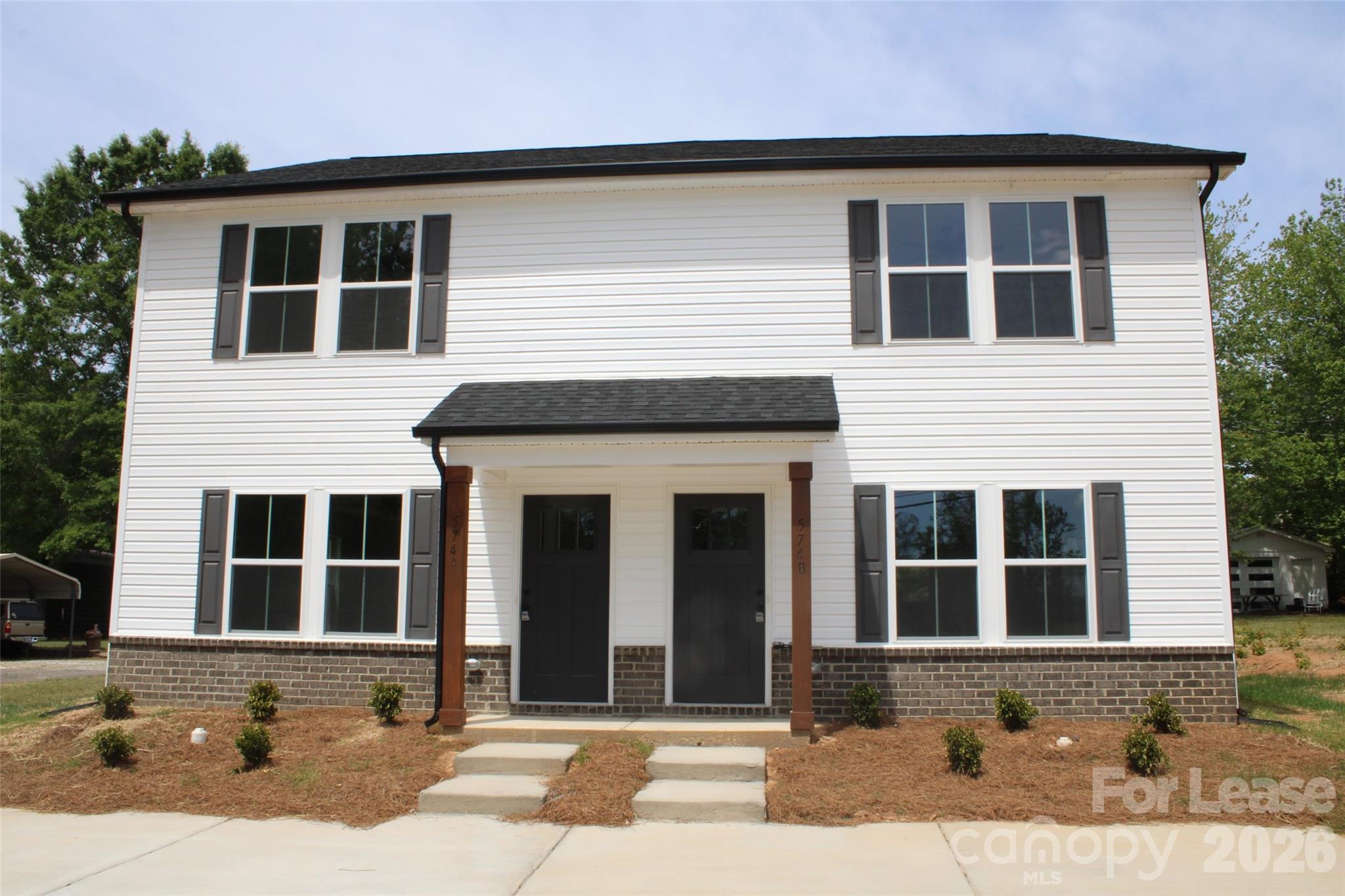 574 W Park Avenue B, Mooresville, NC. property listing photo