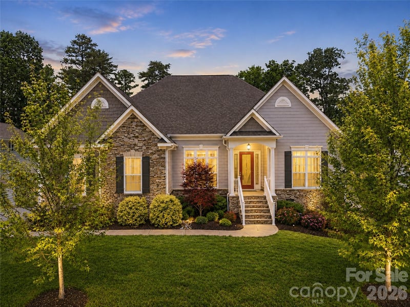 4198 Abernathy Place, Harrisburg, NC - 3 beds, 2.5 baths, 2,517 sqft - $650,000