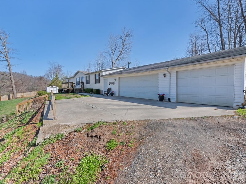136 Peaceful Valley Drive, Leicester, NC - 2 beds, 2 baths, 1,734 sqft - $299,900