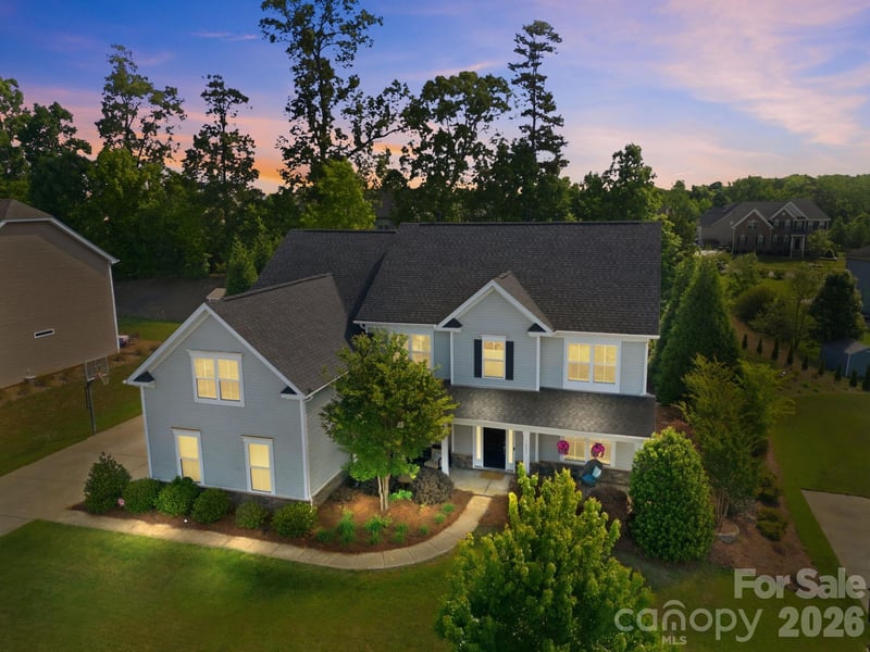 7223 Old Valley Way, Harrisburg, NC - 5 beds, 4.5 baths, 4,198 sqft - $700,000