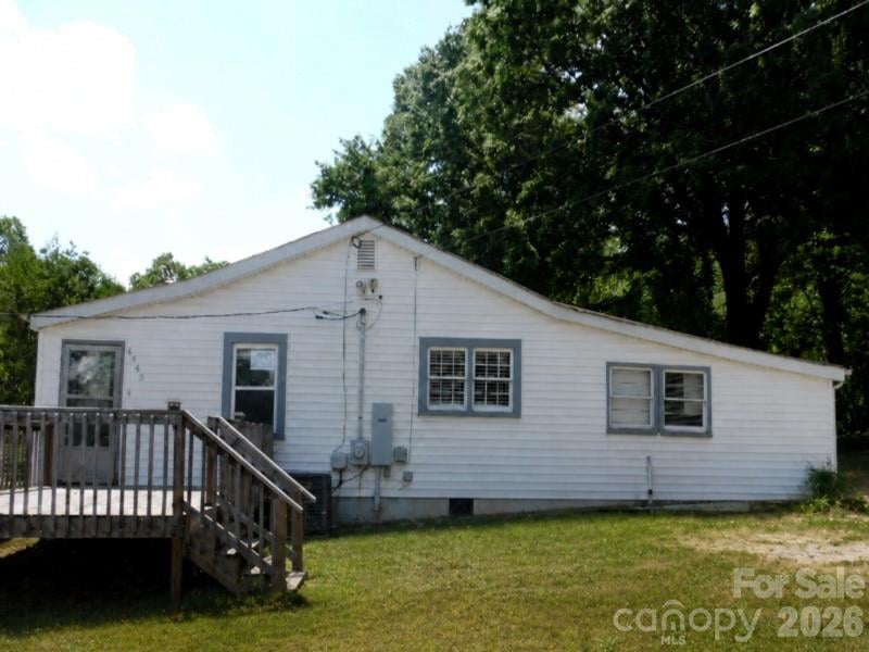 4749 Crowders Crest Drive, Gastonia, NC - 2 beds, 1 bath, 1,040 sqft - $162,000