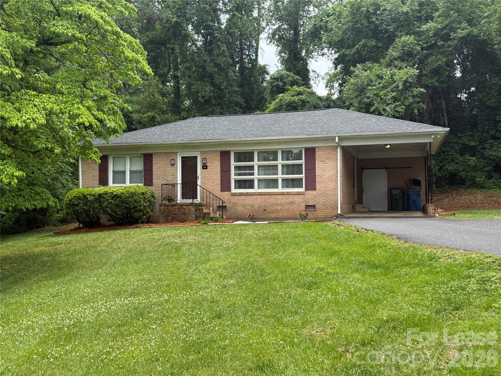 634 23rd Avenue NE, Hickory, NC. property listing photo