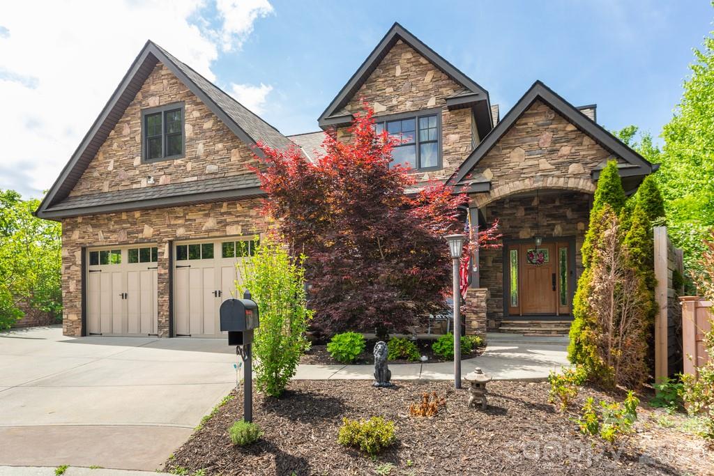 109 Wood Owl Court, Hendersonville, NC. property listing photo