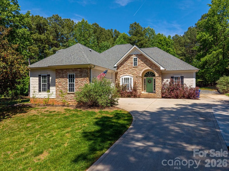 122 Maple View Drive Apt 114, Troutman, NC - 4 beds, 3.5 baths, 2,383 sqft - $714,876