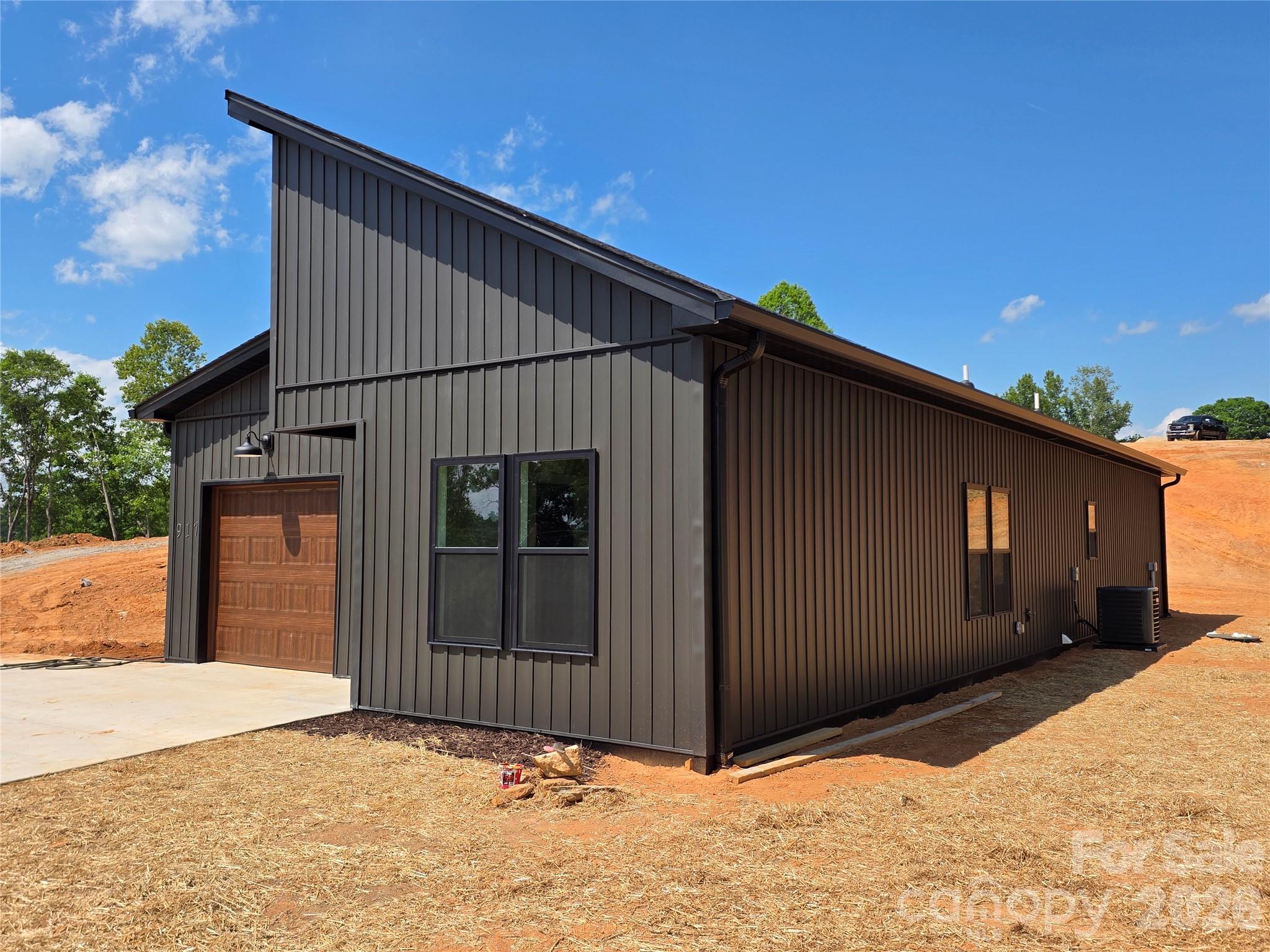 917 Overlook Drive SW, Lenoir, NC. property listing photo