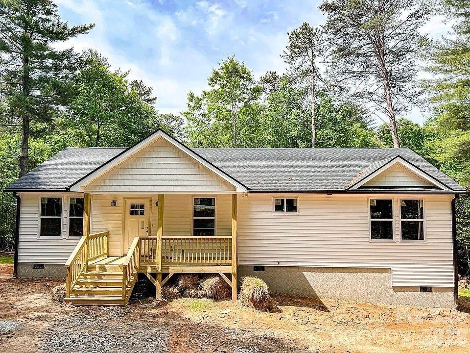 27 Old Pinner, Arden, NC. property listing photo