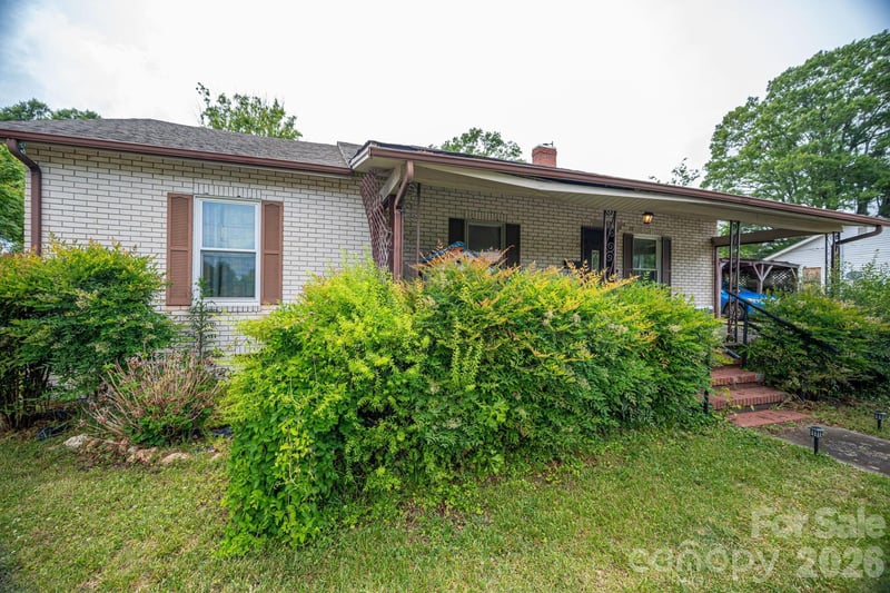 101 Huss Avenue, Cherryville, NC - 3 beds, 1.5 baths, 1,239 sqft - $147,000