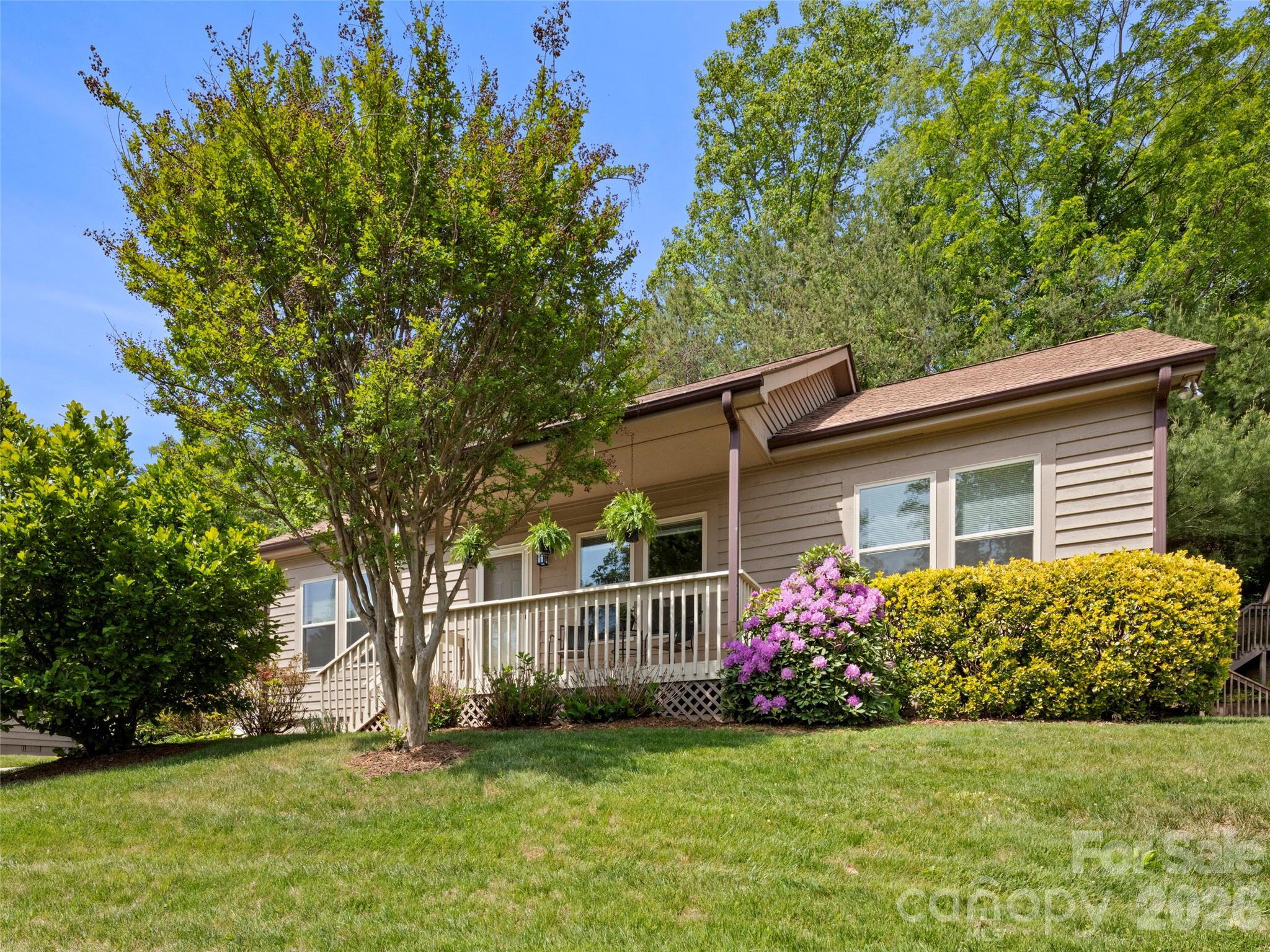 1 Hedgerose Court B, Asheville, NC. property listing photo