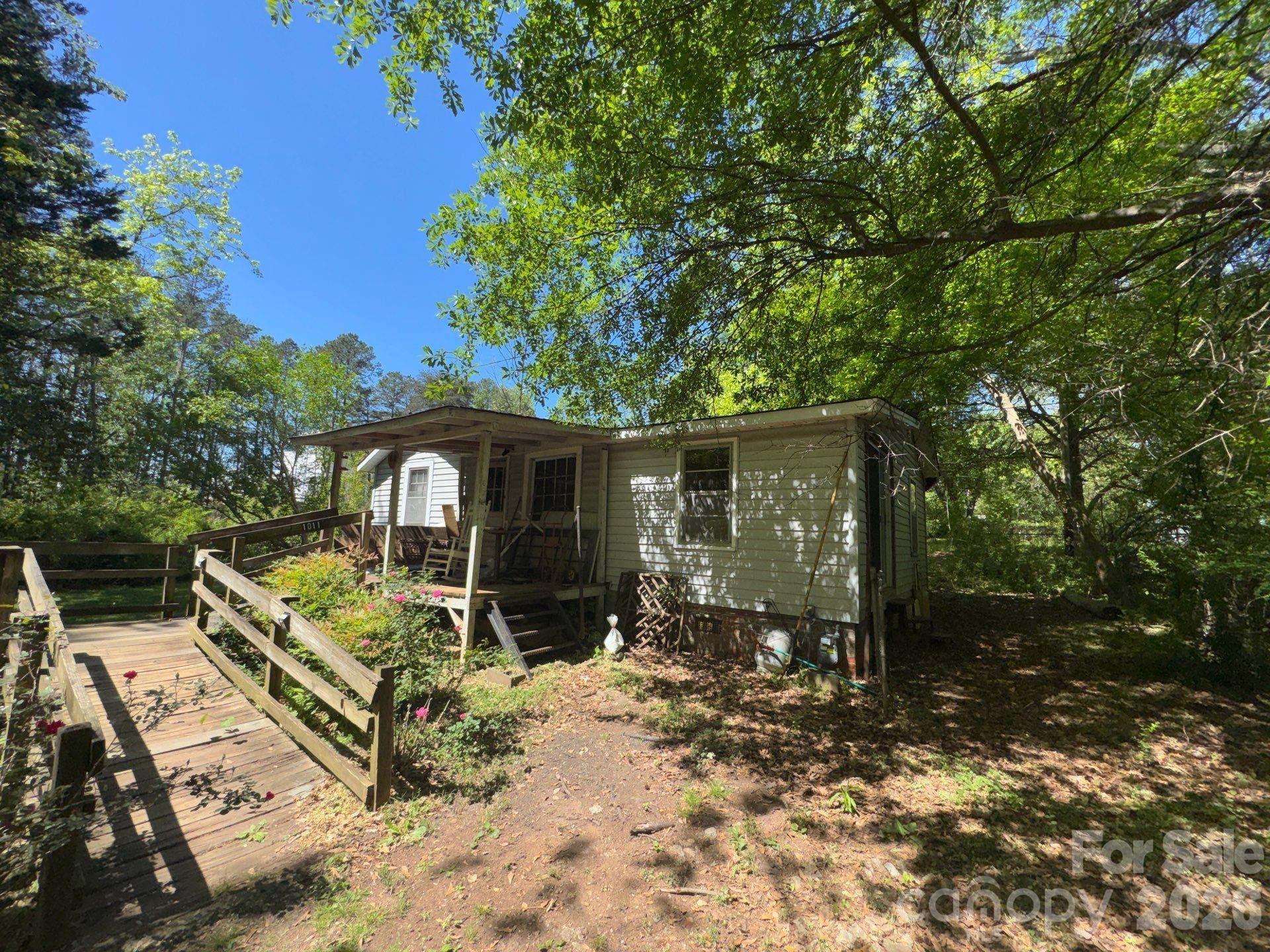 1011 Wellman Street, Gastonia, NC. property listing photo