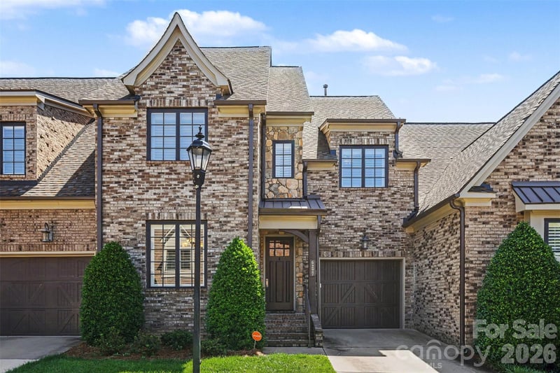 6227 Fletcher Circle, Charlotte, NC - 3 beds, 2.5 baths, 2,284 sqft - $899,900