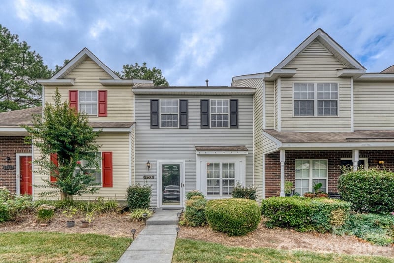 12331 Bluestem Lane, Charlotte, NC - 2 beds, 1.5 baths, 982 sqft - $260,000